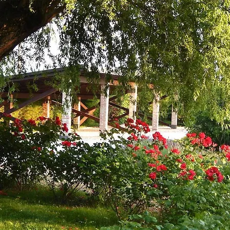 ロカンダ デル トロ 3* カルデラーラ・ディ・レーノ